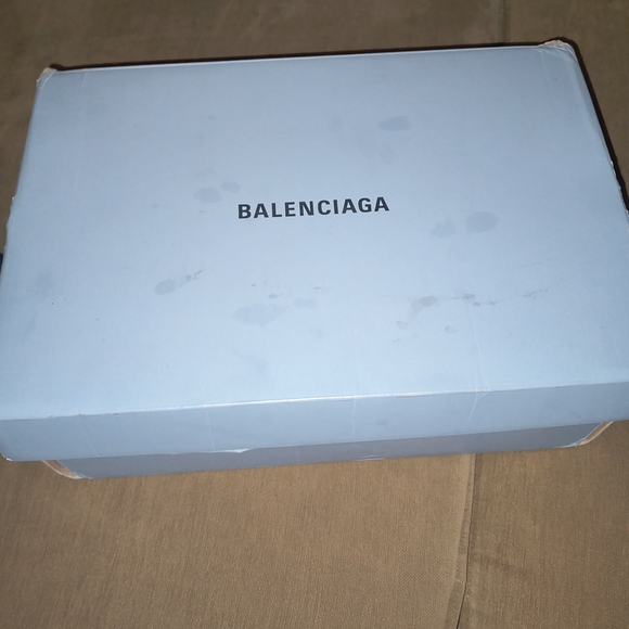 Balenciaga Black Athletic Shoes Sleek Design main image 4